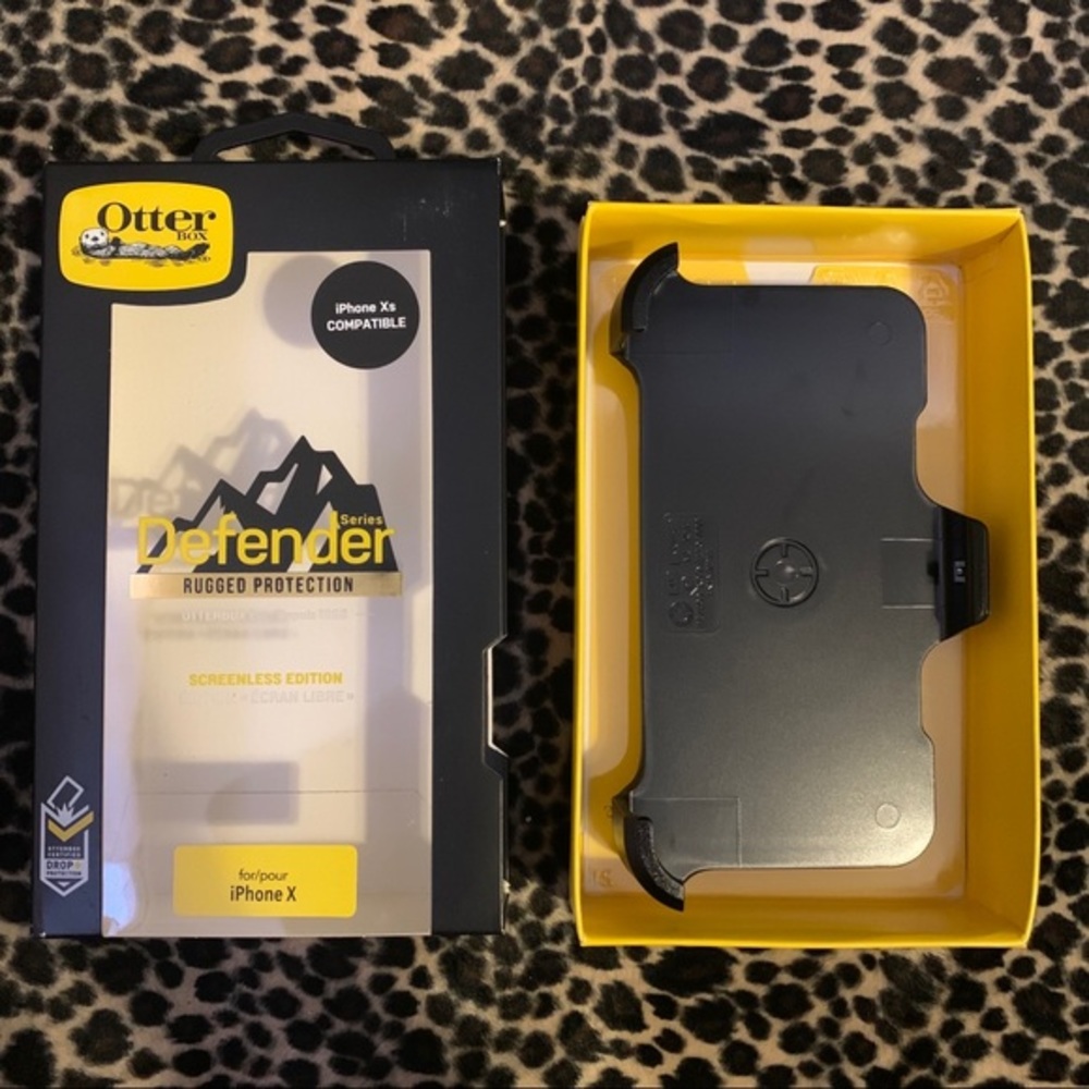 iPhone XS Otter Box Defender Holster